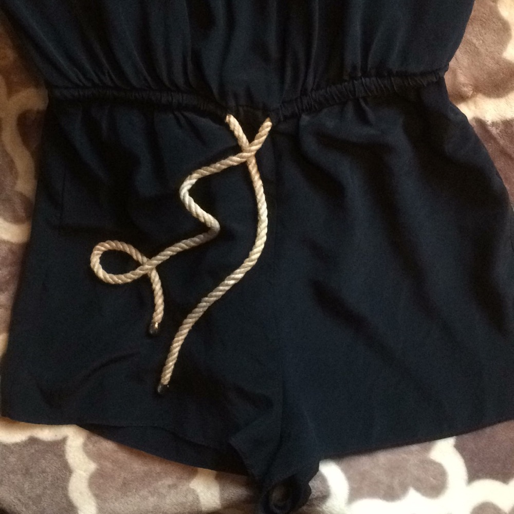 Romper - Picture 3 of 4